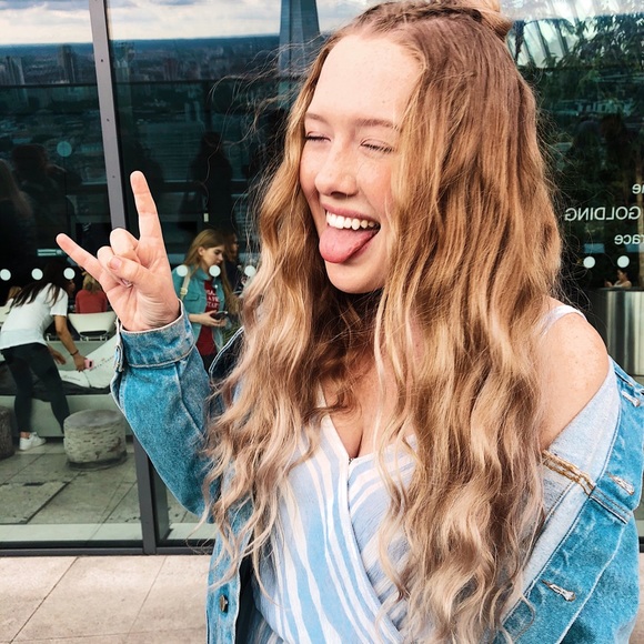 Meet your Posher, Amelia - Picture 2 of 5